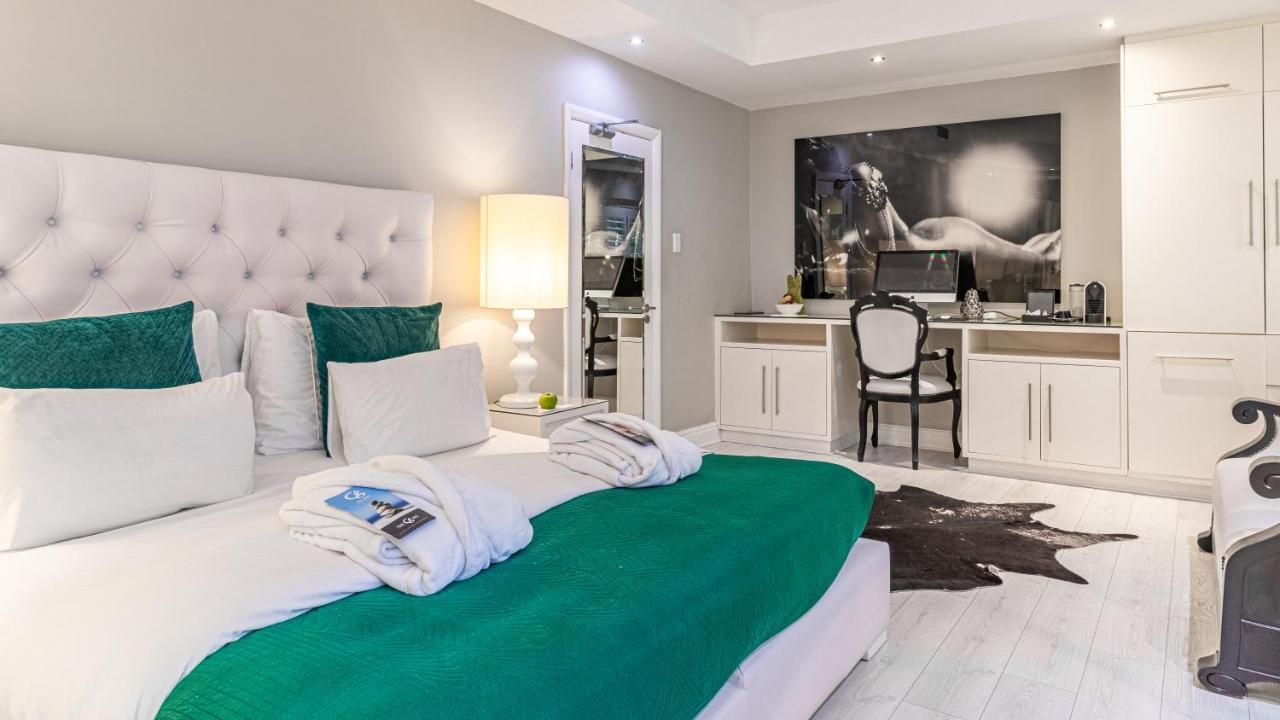 The Glen Boutique Hotel & Spa เคปทาวน์ ภายนอก รูปภาพ